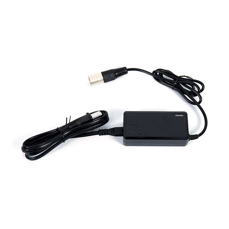 YL-08S Wytrzymała, składana hulajnoga mobilna z 4 kołami i możliwością wznoszenia się pod kątem 12°